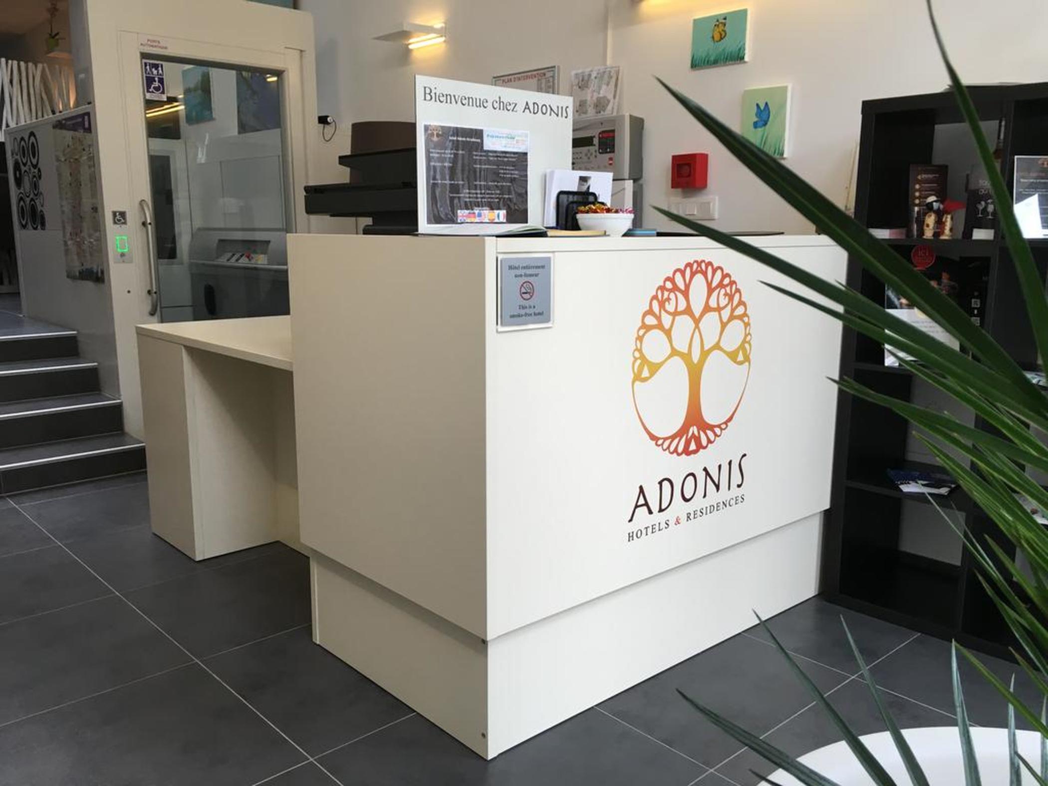 Adonis Hotel Страсбург Екстер'єр фото